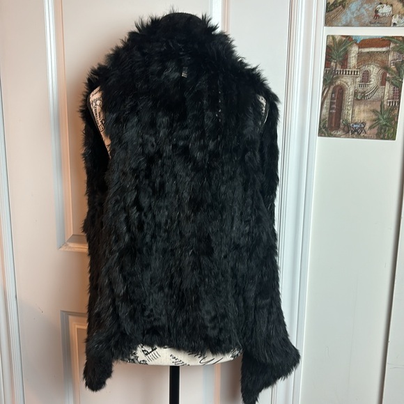 RUDSAK Durene Rabbit Fur Vest - Picture 8 of 9